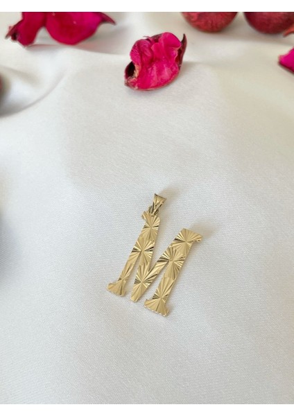 Kalemli M Harfi Kolye Ucu fiyatları