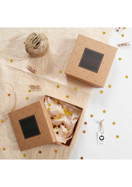 Kare desenli kraft kutu, 12x12x4 cm 10 adet