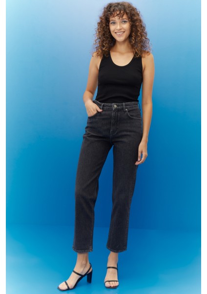 Kadın Carol Cropped Straight Fit Yüksek Bel Esnek Jean Kot Pantolon