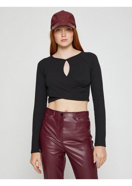 Crop Tişört Uzun Kollu Pencere Detaylı modelleri