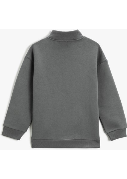 Basic Dik Yaka Sweatshirt Fermuar Detaylı Cepli
