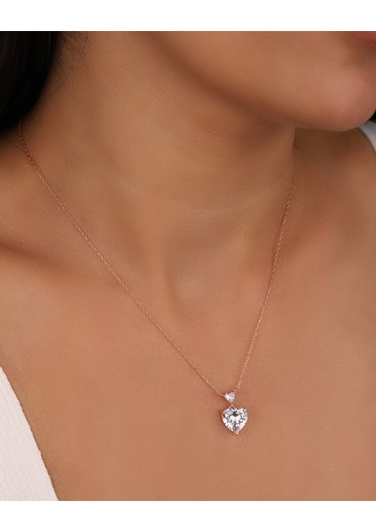 Beyaz Taşlı Çift Kalpli Gümüş Kolye indirimleri