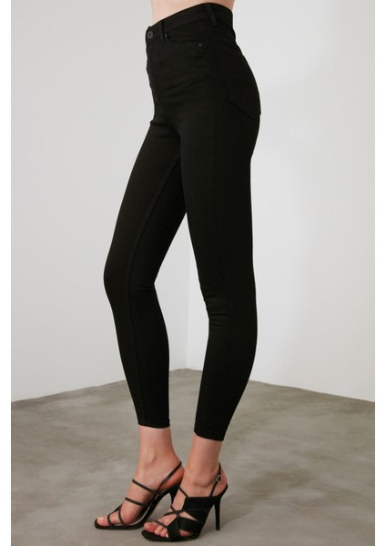 Solmayan Likralı Skinny Jeans Toparlayıcı Kömür Karası Kot Pantolon indirimleri