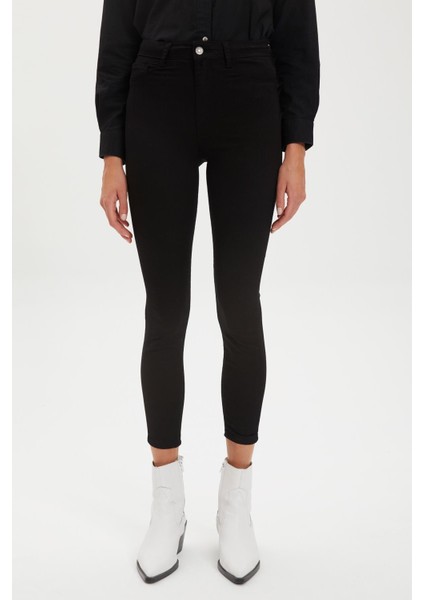 Renk Vermez Skinny Jeans Toparlayıcı Likralı Kot Pantolon (Simsiyah)