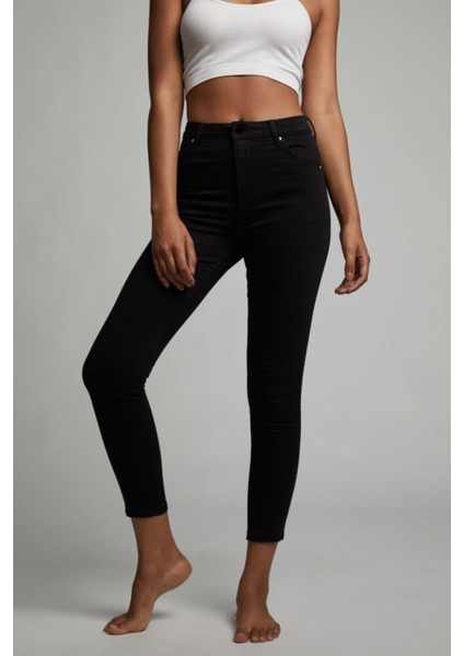 Perla Solmayan Siyah Süper Skinny Toparlayıcı Kot Pantolon