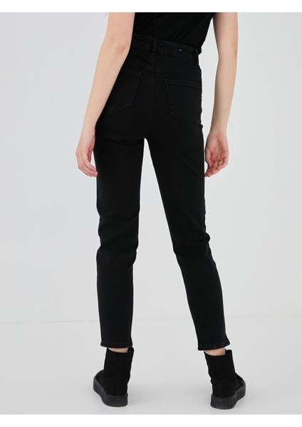 Blanka Kadın Solmayan Siyah Yüksek Bel Likralı Mom Kot Pantolon Jeans (Tam Kalıptır) fırsatları