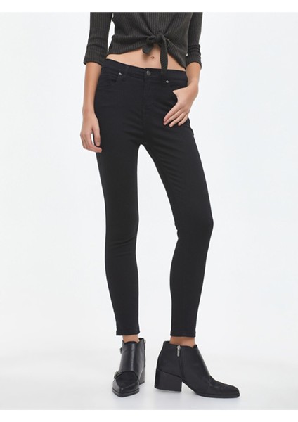 Siyah Yüksek Bel Toparlayıcı Solmaz Kadın Kot Pantolon