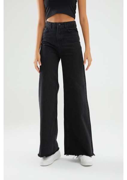 Cep Detaylı Yüksek Bel 90's Wide Leg Jeans modelleri