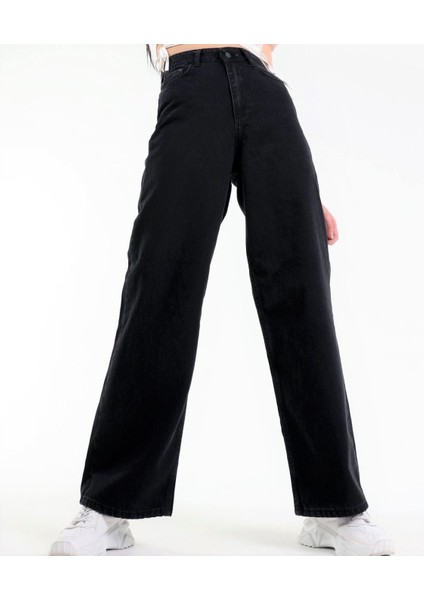 Siyah Geniş Paça Detaylı Fermuarlı Süper Yüksek Bel Jeans Salaş Kot Pantolon