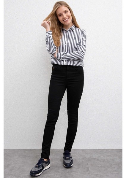 Renk Vermeyen Siyah Süper Skinny Jeans Kot Pantolon (Simsiyah) fiyatları