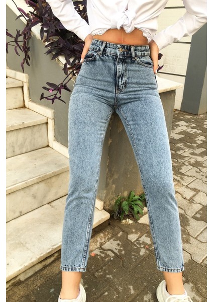 Solmaz Mavi Kar Yıkama Boyfriend Kot Pantolon