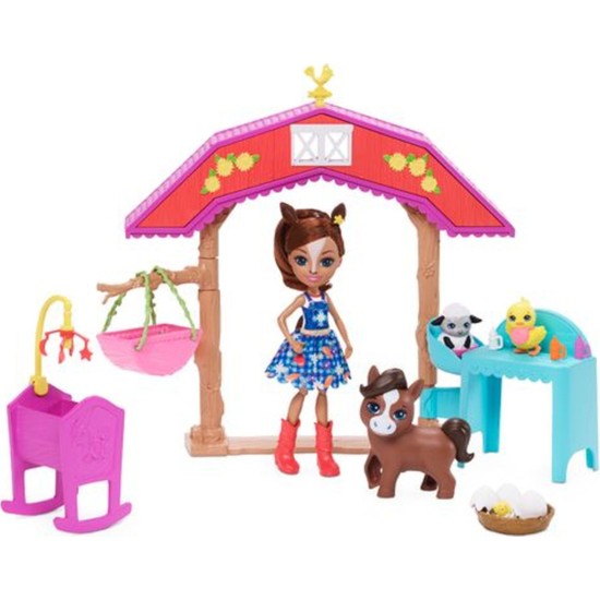 Enchantimals Çiftliği Oyun Seti, Sevimli At Haydie Bebek (15 cm), At Trotter, 3 Ek Hayvan Figürü ve 10'dan Fazla Aksesuarıyla GJX23
