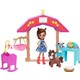 Enchantimals Çiftliği Oyun Seti, Sevimli At Haydie Bebek (15 cm), At Trotter, 3 Ek Hayvan Figürü ve 10'dan Fazla Aksesuarıyla GJX23