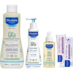 Mustela Yenidoğan İhtiyaç Seti Doğal İçerikli Hassas Ciltler İçin 500 ml ve 300 ml Ürünler