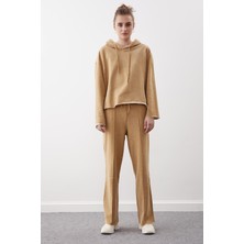 Vitrin Önü Dikiş Detaylı Bağcıklı Eşofman