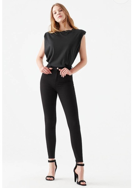 Renk Vermeyen Siyah Süper Skinny Jeans Kot Pantolon (Dar Paça) modelleri