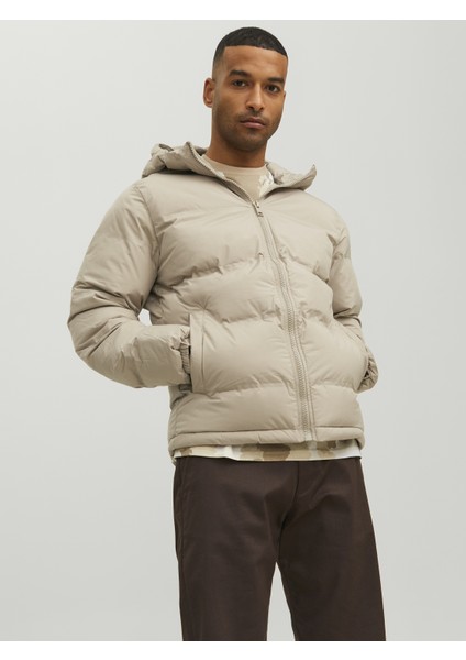 Geri Dönüstürülmüs Puffer Mont