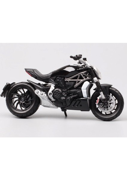 1:18 Ducati Xdiavel S Model Motosiklet Bburago fırsatları