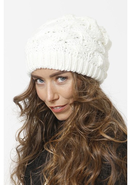 Sepet Örgülü Astarlı Triko Kışlık Kadın Renkli Bere Örgülü Şapka fiyatları