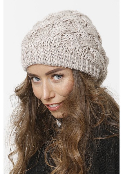 Sepet Örgülü Astarlı Triko Kışlık Kadın Renkli Bere Örgülü Şapka fiyatları