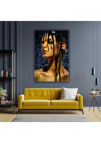 Siyah Boyalı Kadın Model Black Akan Gözyaşı Kanvas Tablo