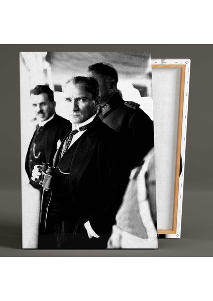 Mustafa Kemal Atatürk Karizma Asalet Siyah Beyaz Fotoğraf Kanvas Tablo