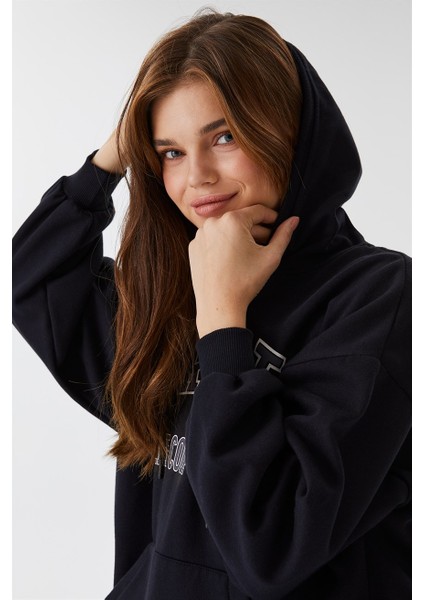 Carla Kadın Kapüşonlu Sweatshirt Siyah