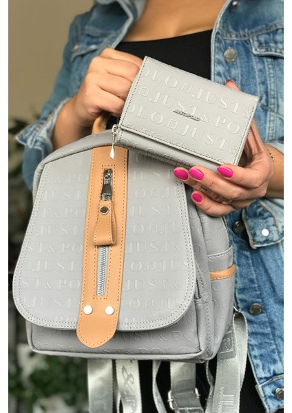 Çok Bölmeli Astarlı Ayarlanabilir Askılı Kadın Sırt Çantası 4058-GD Gri Kombin