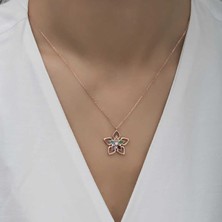 KENPAZAR 925 Ayar Gümüş Renkli Taşlı Çiçek Kadın Gümüş Kolye