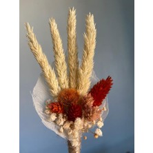 Eloza Floral Art Kuru ve Şoklanmış Çiçeklerle Hazırlanan Demet Yaka Çiçeği