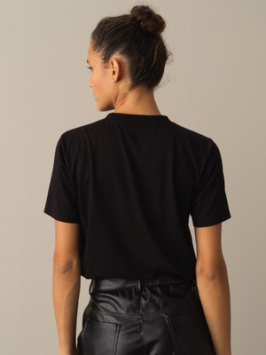 Xint Xint Patlı Yaka Regular Fit Modal Basic T-Shirt