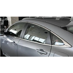 Garaj Honda Civic FC5 İçin Uyumlu Krom Cam Alt Çıtası Sıyırıcı 2016-2021