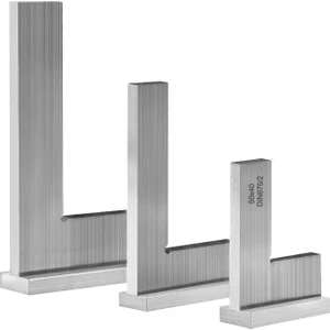 Şapkalı Gönye 300X175 mm