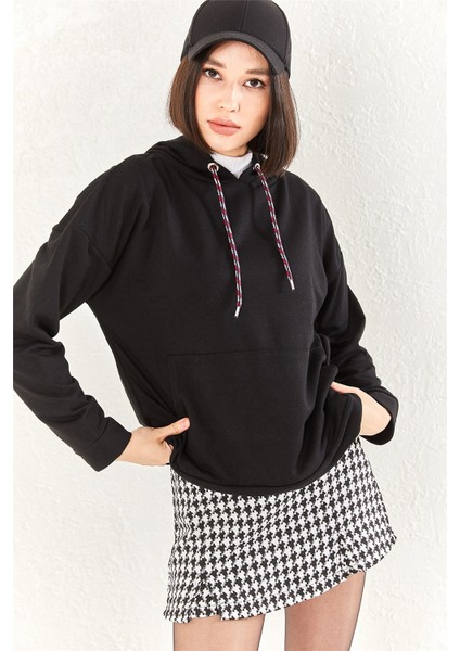Kanguru Cepli Kapüşonlu Sweatshirt