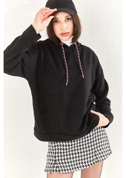 Kanguru Cepli Kapüşonlu Sweatshirt