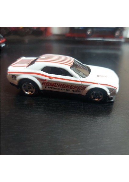 18 Dodge Challenger Srt Demon (2022_HCV31) fırsatları