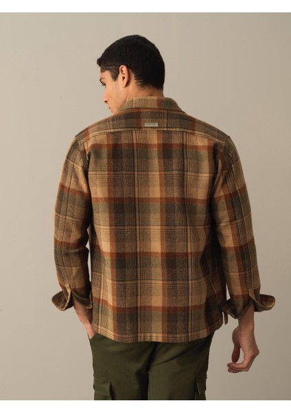 Erkek Camel Regular Fit Cepli Ekose Gömlek fırsatları