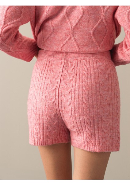 Kadın Pembe Regular Fit Triko Şort fırsatları