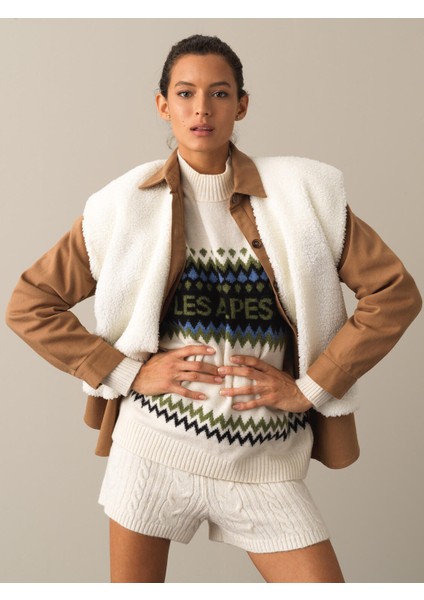 Kadın Ekru Regular Fit Triko Şort modelleri