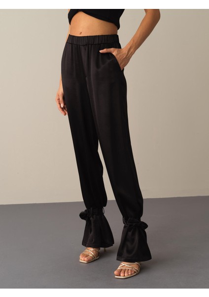 Kadın Siyah Regular Fit Saten Pantolon modelleri