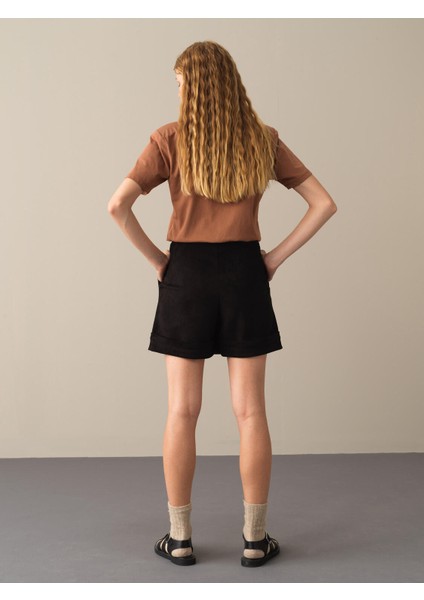 Kadın Siyah Regular Fit Şort