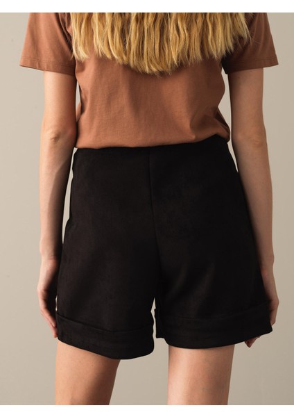 Kadın Siyah Regular Fit Şort fırsatları