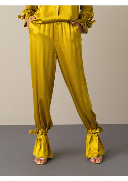 Kadın Sarı Regular Fit Saten Pantolon modelleri