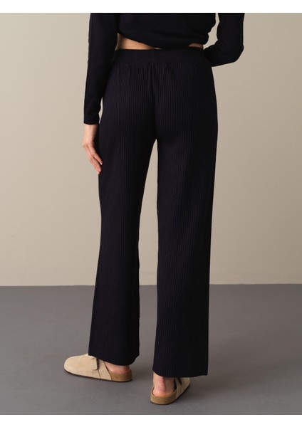 Kadın Lacivert Oversize Triko Pantolon indirimleri