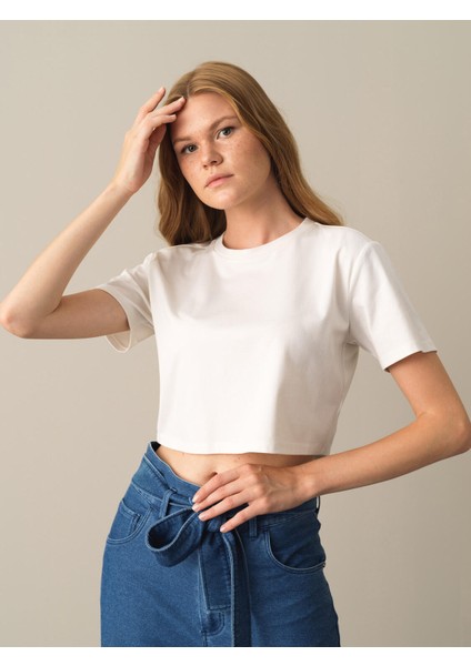 Kadın Beyaz Regular Fit Modal Basic Crop