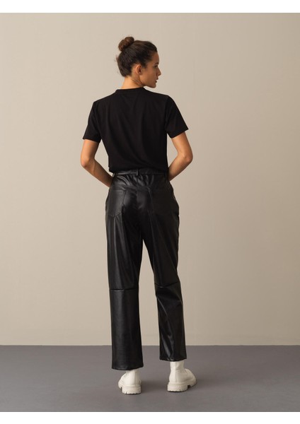 Patlı Yaka Regular Fit Modal Basic T-Shirt fırsatları
