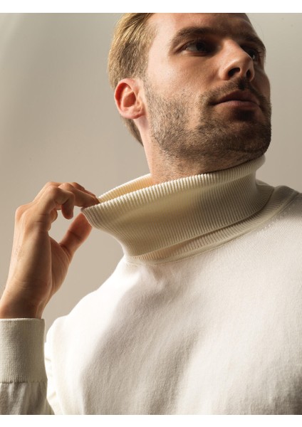 Erkek Ekru Regular Fit Basic Kazak modelleri