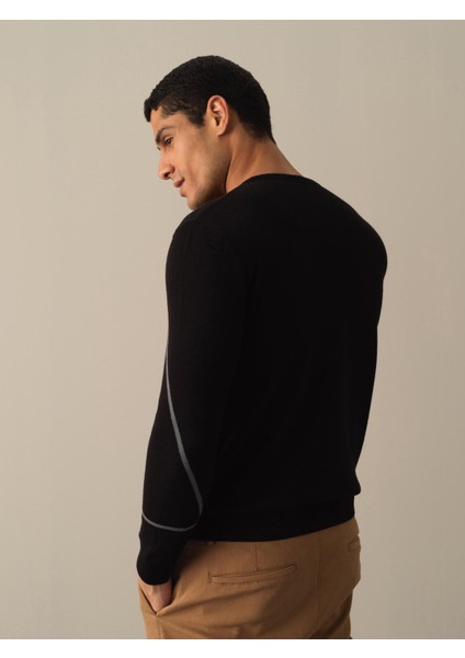 Erkek Siyah Regular Fit Desenli Kazak fırsatları