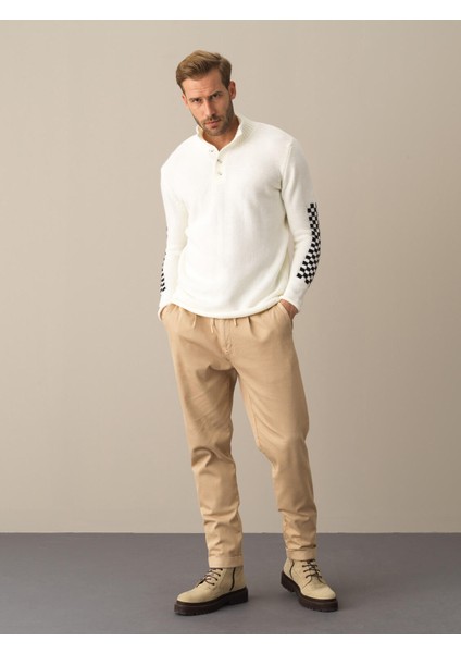 Erkek Ekru Dik Yaka Regular Fit Kazak fiyatları