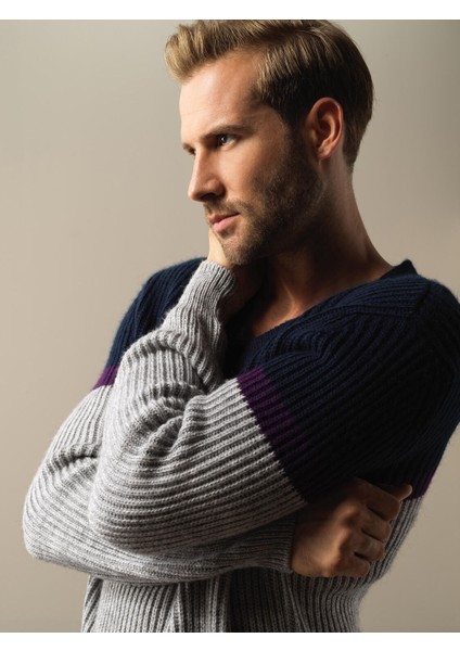 Erkek Gri Çizgi Detaylı Kazak modelleri